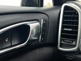 Porsche Cayenne 4.8 GTS Keramisch luchtv. Sportchrono Pano thumbnail 20