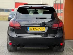 Porsche Cayenne 4.8 GTS Keramisch luchtv. Sportchrono Pano thumbnail 31