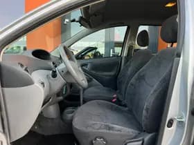 Toyota Yaris 1.3-16V VVT-i Automaat Isofix Airco Elek. ramen thumbnail 4