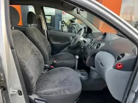 Toyota Yaris 1.3-16V VVT-i Automaat Isofix Airco Elek. ramen thumbnail 9