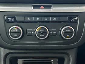 Volkswagen Sharan 1.4TSI 7p. PDC Navigatie Cruise Climate thumbnail 16