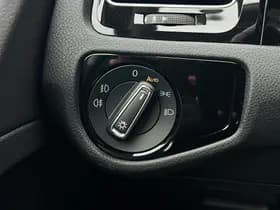 Volkswagen Golf 1.0TSI Highline Massage Navi Bluetooth PDC thumbnail 22