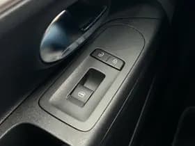 Volkswagen Up 1.0 Bluemotion Navi Bluetooth Airco AUX NAP thumbnail 19