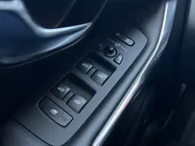 Volvo V40 1.6 T3 Leer Xenon Camera+PDC Bluetooth Panodak thumbnail 18