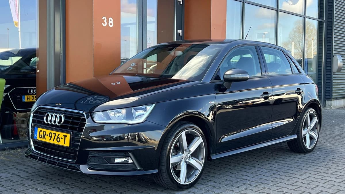 Audi A1 Sportback 1.0TFSI S-line Cruise Navi Bluetooth Isofix — foto 1