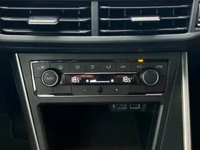 Volkswagen Polo 1.0 TSI Navi LED Carplay DAB ACC PDC Clima thumbnail 18