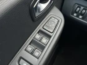 Renault Clio thumbnail 17