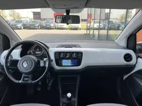 Volkswagen Up thumbnail 13