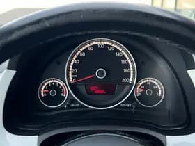 Volkswagen Up thumbnail 14