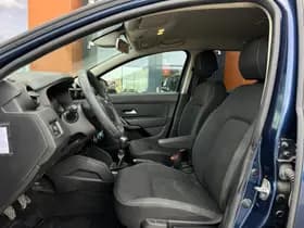 Dacia Duster thumbnail 4