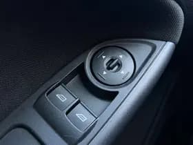Ford Focus thumbnail 15