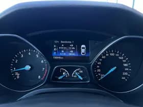 Ford Focus thumbnail 16