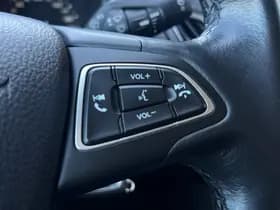 Ford Focus thumbnail 19