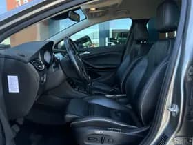 Opel Astra thumbnail 4