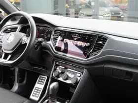Volkswagen T-Roc 1.5 TSI 150pk Sport Panoramadak thumbnail 17