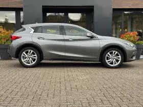 Infiniti Q30 1.6t 115kW Luxe thumbnail 3