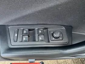 Volkswagen T-Roc 1.0 TSI 110pk 75 Edition thumbnail 11