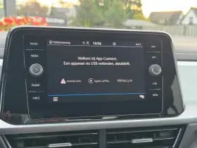 Volkswagen T-Roc 1.0 TSI 110pk 75 Edition thumbnail 15