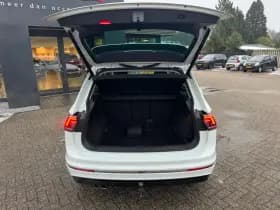 Volkswagen Tiguan Tiguan 1.5 TSI 150pk ACT Highline Business R thumbnail 11