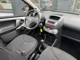 Peugeot 107 107 Active thumbnail 8