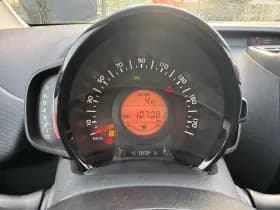 Citroën C1 VTi 72 Shine thumbnail 15