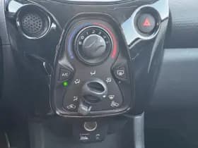 Citroën C1 VTi 72 Shine thumbnail 17