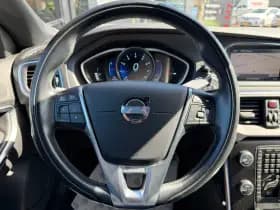 Volvo V40 T3 R-Design thumbnail 22