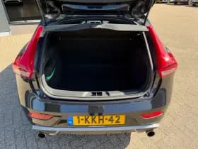 Volvo V40 T3 R-Design thumbnail 10