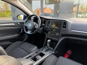 Renault Mégane Mégane Estate TCe 140 Limited thumbnail 2