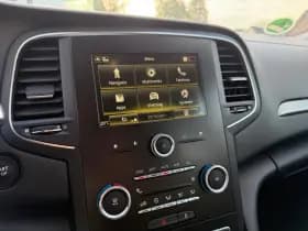 Renault Mégane Mégane Estate TCe 140 Limited thumbnail 16