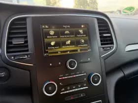 Renault Mégane Mégane Estate TCe 140 Limited thumbnail 18