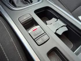 Renault Mégane Mégane Estate TCe 140 Limited thumbnail 19