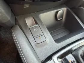 Nissan QASHQAI Qashqai DIG-T 160 Premium Edition thumbnail 18