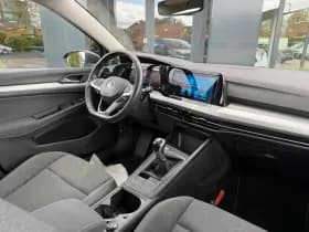 Volkswagen Golf thumbnail 2