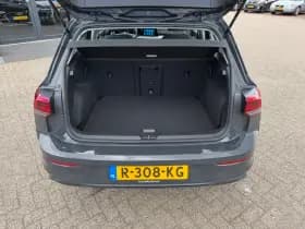 Volkswagen Golf thumbnail 24