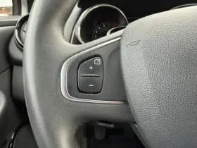 Renault Clio thumbnail 17