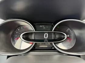 Renault Clio thumbnail 18