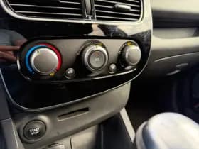 Renault Clio thumbnail 21