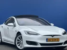 Tesla Model S thumbnail 2