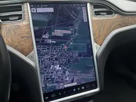 Tesla Model S thumbnail 11