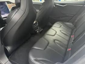 Tesla Model S thumbnail 8