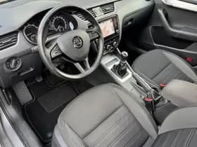 Škoda Octavia thumbnail 5