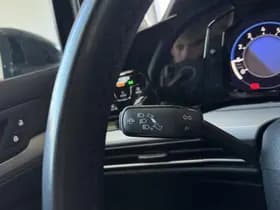 Volkswagen Golf thumbnail 24