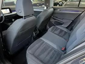 Volkswagen Golf thumbnail 8