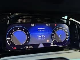 Volkswagen Golf thumbnail 10