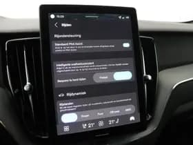 Volvo XC60 thumbnail 30