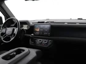 Land Rover Defender thumbnail 19