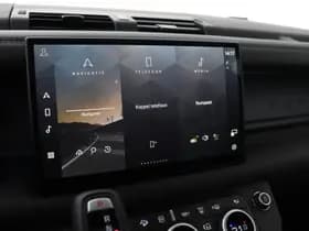 Land Rover Defender thumbnail 21