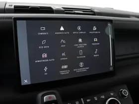 Land Rover Defender thumbnail 23