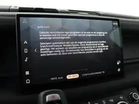 Land Rover Defender thumbnail 31